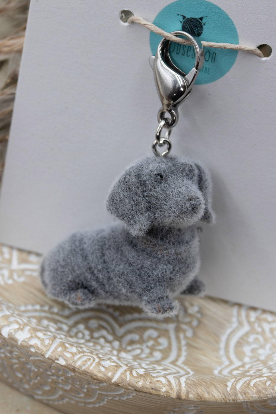 Doxie Fluffy Zipper Pull