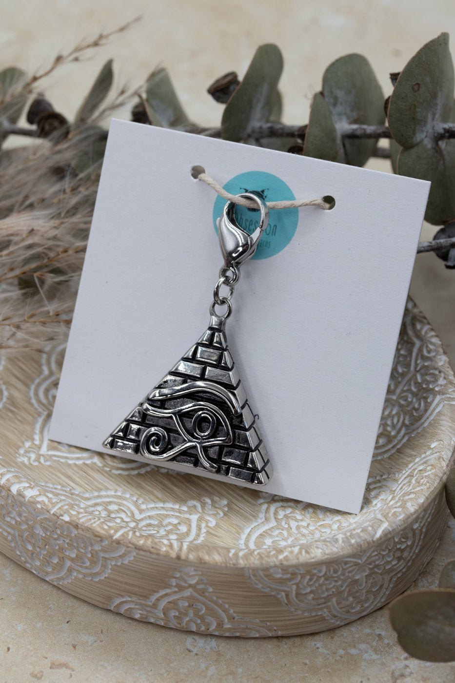 Eye Of Horus Zipper Pull